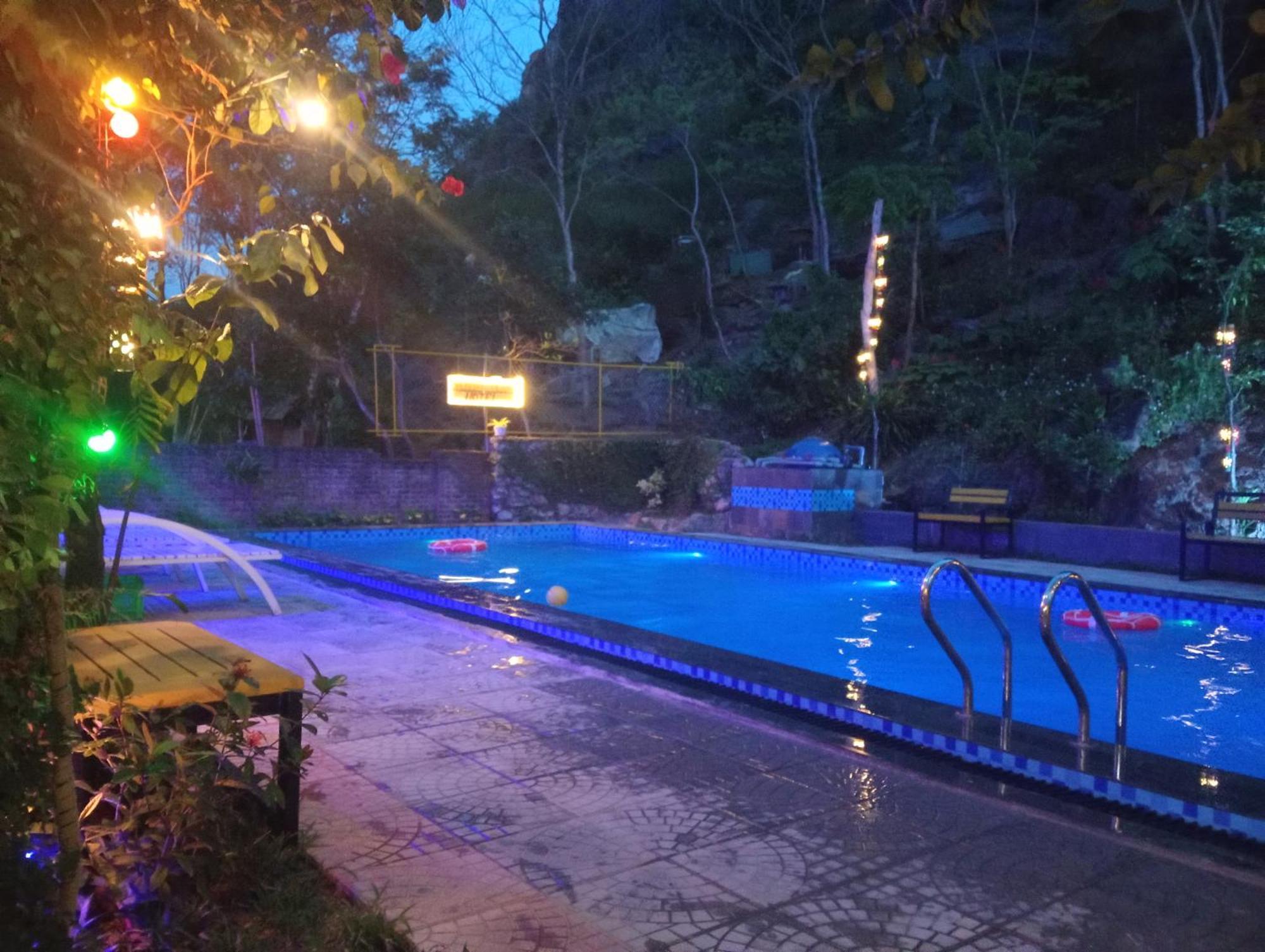 Song Toan Hotel Phong Nha Exteriör bild