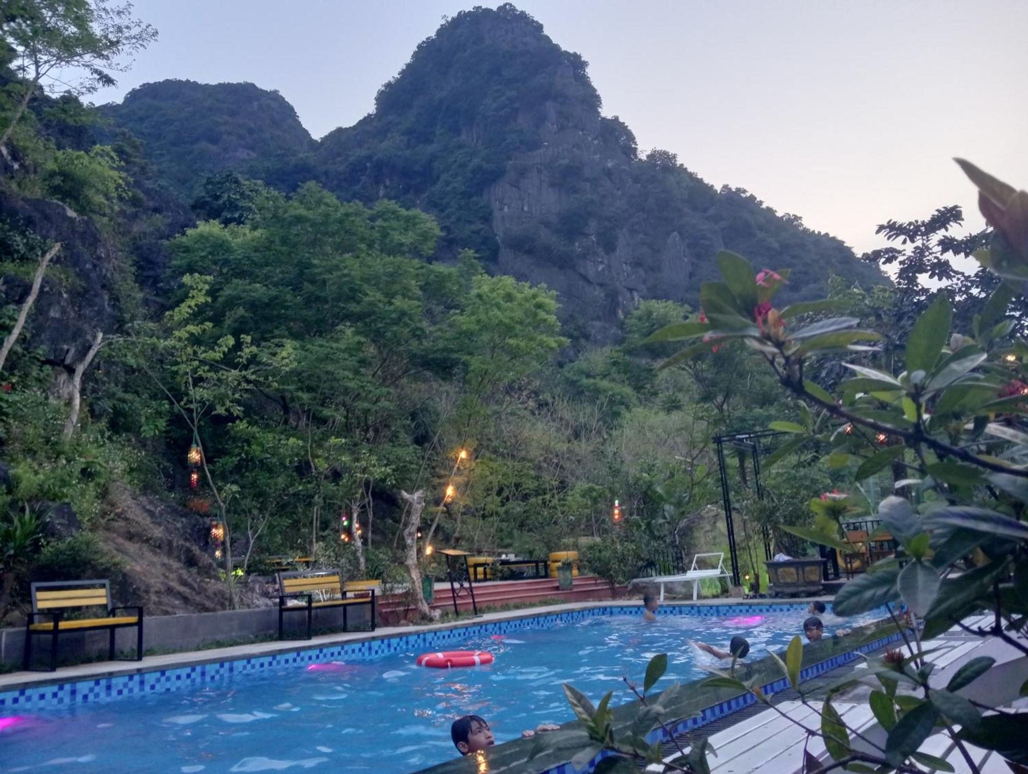 Song Toan Hotel Phong Nha Exteriör bild
