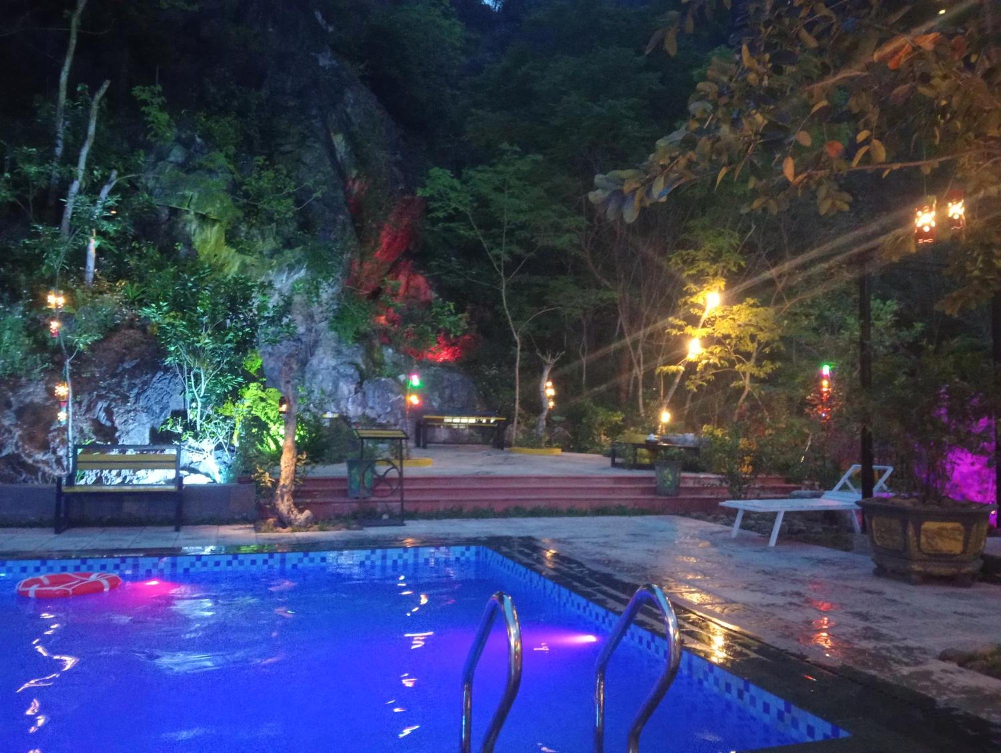 Song Toan Hotel Phong Nha Exteriör bild